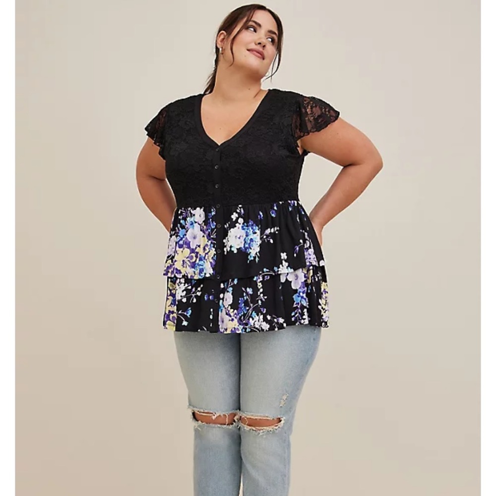 Torrid Super Soft V-Neck Lace Bodice Tiered Babydoll Top Size 1